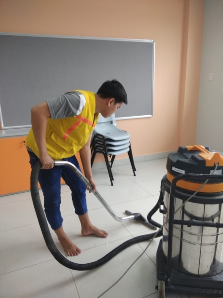 Dịch vụ vệ sinh công nghiệp - Công Ty Chống Thấm Nguyễn Khương
